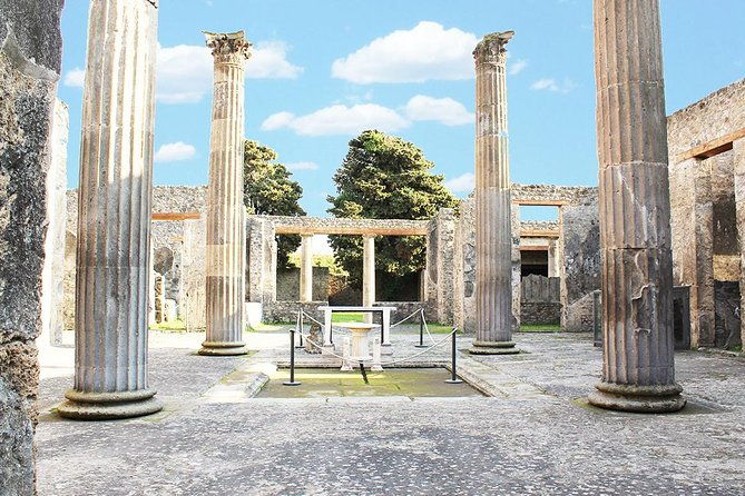 tour-of-pompeii-for-kids-families-with-alex-and-his-team
