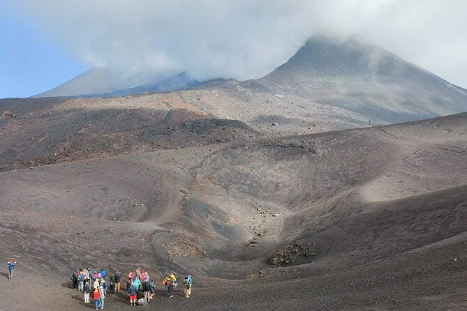 tour-to-the-summit-craters-of-etna-2920-meters-with-cable-car-and-jeep
