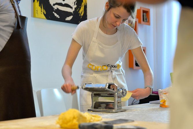 traditional-home-cooking-in-modenatagliatelle-tortelloni-wine-2