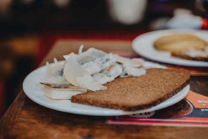 traditional-spirits-guided-tour-sip-savor-polands-finest