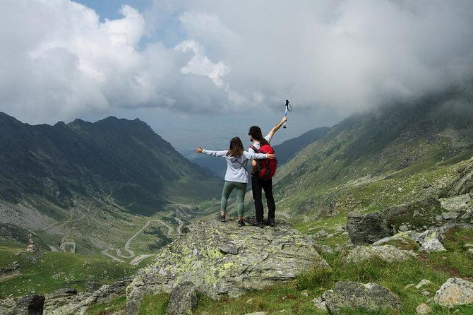transfagarasan-plus-carta-abbey-private-day-trip-from-sibiu