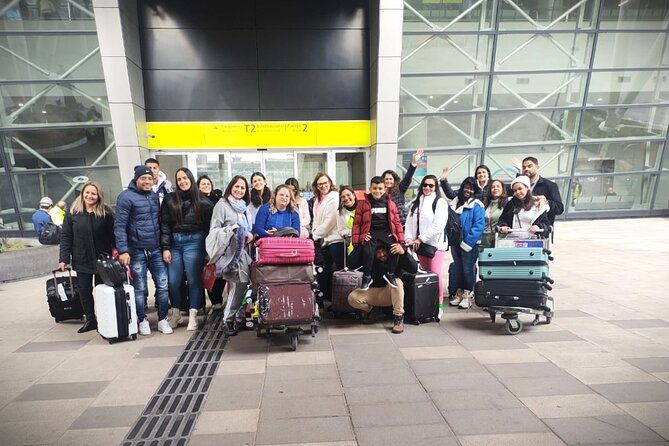 transportation-from-the-airport-to-the-city-of-santiago