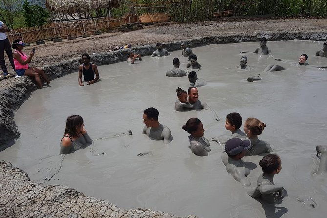 trinidad-mud-volcano-hike-and-food-experience