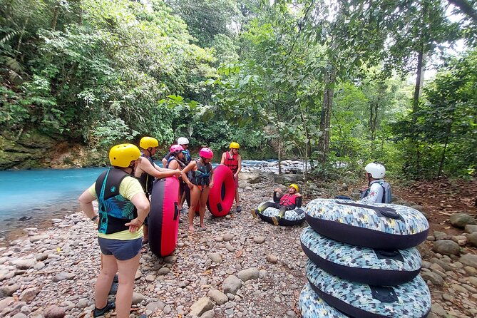 tubing-in-rio-celeste-2