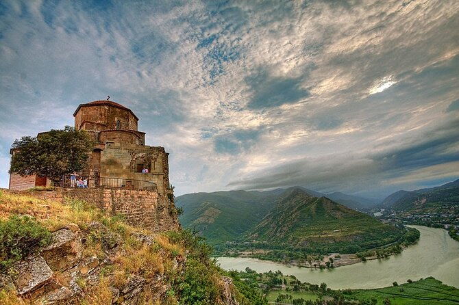 uplistsikhe-mtskheta-and-jvari-historical-private-day-tour-from-tbilisi