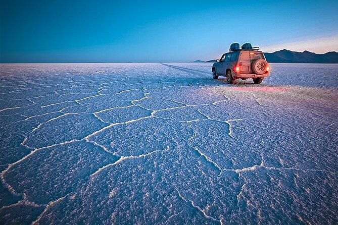 uyuni-salt-flats-full-day-with-an-english-speaking-guide