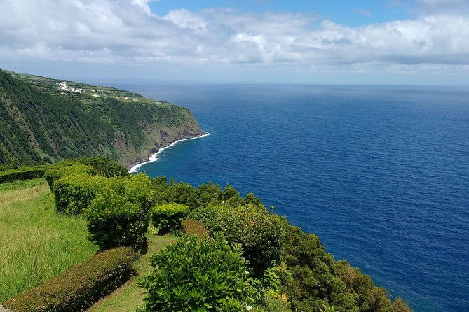 van-scenic-tour-northeast-village-full-day-with-lunch-shared