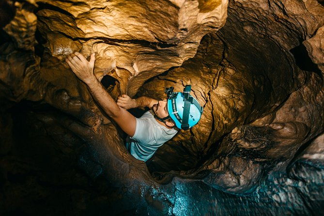 venado-caves-underground-experience-from-la-fortuna