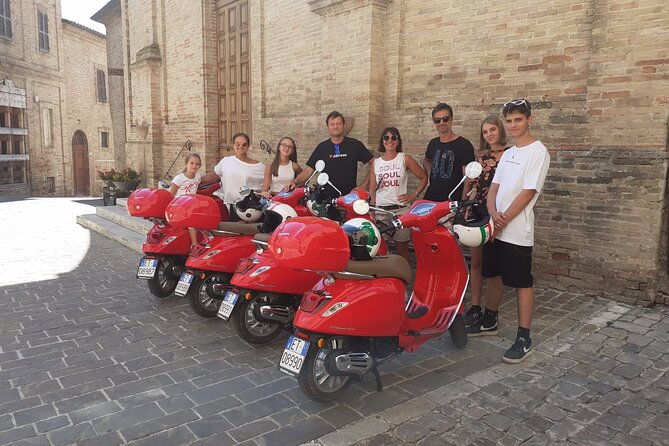 vespa-tour-with-written-guide-of-marche-in-valdaso