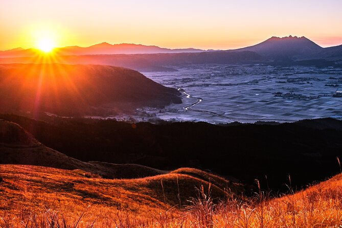 view-the-sunrise-and-sea-of-clouds-over-the-aso-caldera