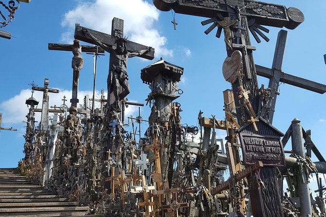 vilnius-to-riga-day-trip-the-hill-of-crosses-rundale-palace-and-bauska-castle