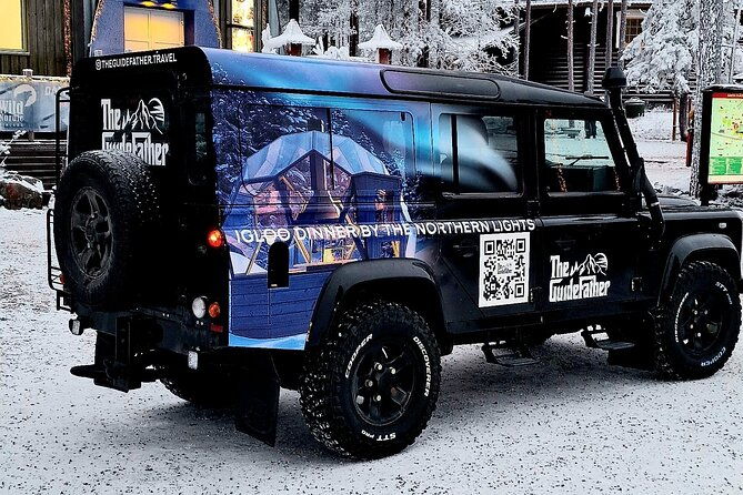 vip-ice-fishing-icebreaker-lunch-in-glass-igloo