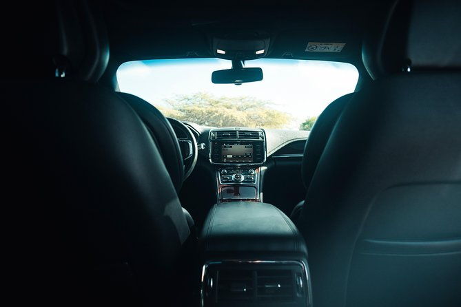 vip-luxury-sedan-airport-transfer