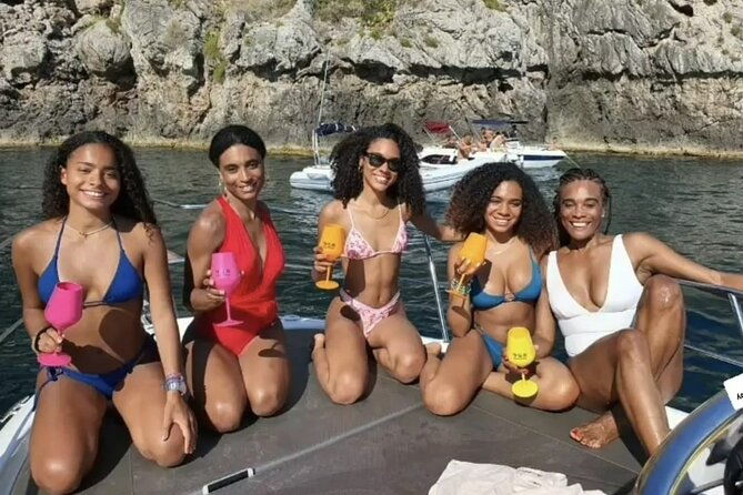 visit-of-the-bay-of-taormina-with-private-boat