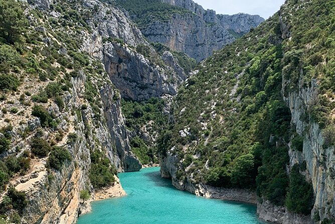 visit-the-lavender-fields-the-verdon-gorge-and-moustiers-2