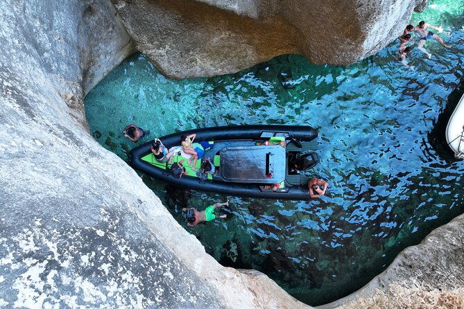 vlore-speedboat-tour-to-dafina-bay-haxhi-ali-cave-2