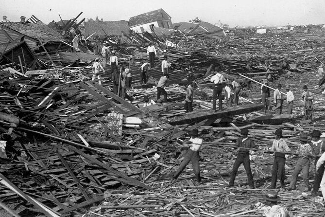 voices-of-the-1900-storm-private-tour