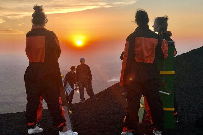 volcano-boarding-private-tour