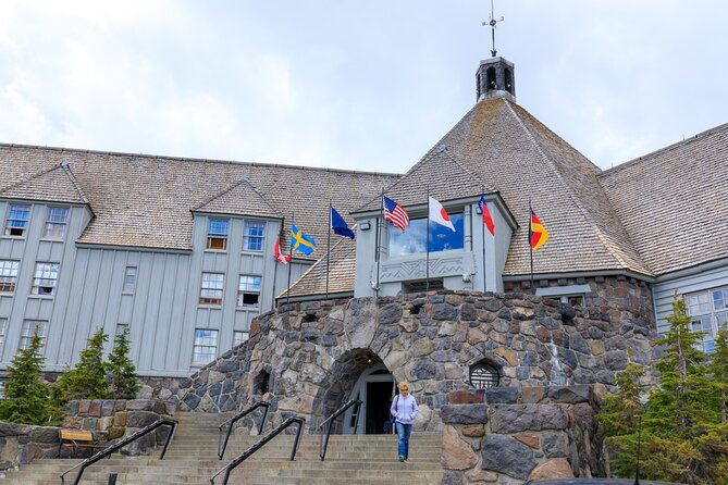 waterfalls-and-wine-plus-mt-hoods-timberline-tour