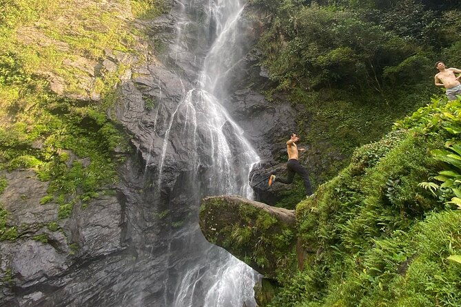 waterfalls-valley-near-medellin
