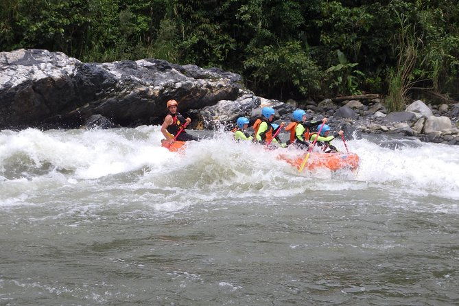 white-water-rafting-in-banos