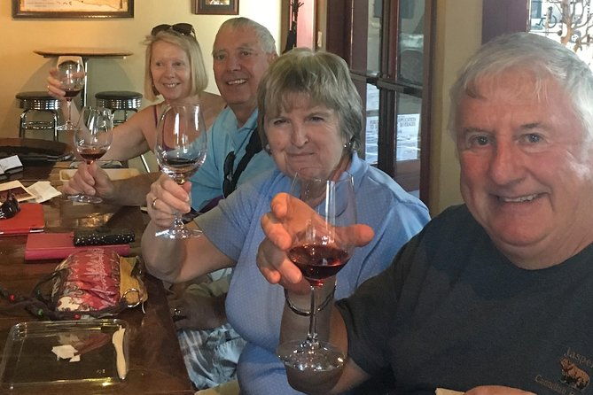 wine-chocolate-walking-tour-of-downtown-santa-barbara