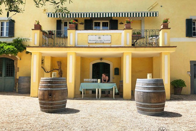 wine-tasting-and-winery-tour