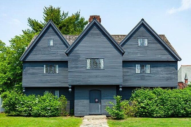 witch-trials-walking-tour-in-salem-2