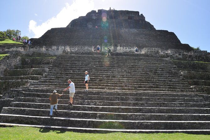 xunantunich-mayan-ruins-tour-and-cave-tubing-at-jaguar-paw