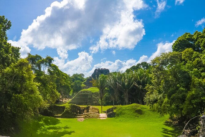 xunantunich-mayan-ruins-tour-from-san-ignacio