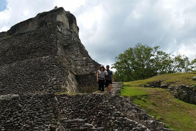 xunantunich-mayan-site-tour-with-lunch-from-belize-city