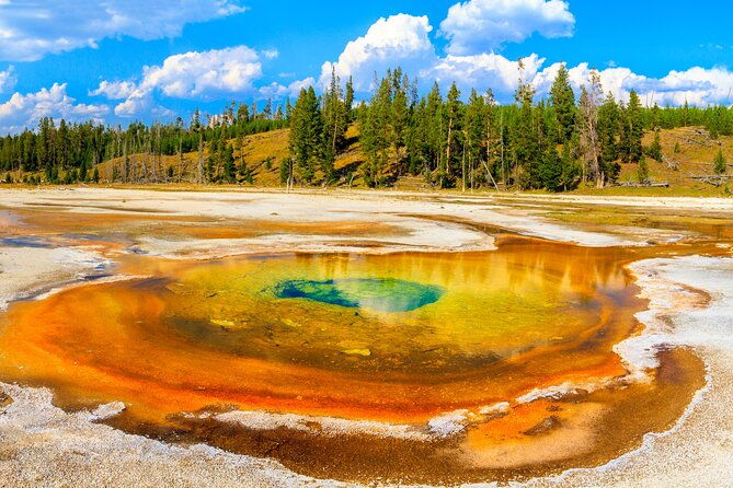 yellowstone-national-park-self-guided-driving-audio-tour