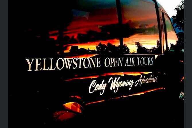 yellowstoneopen-air-glass-top-convertible-van-west-yellowstone