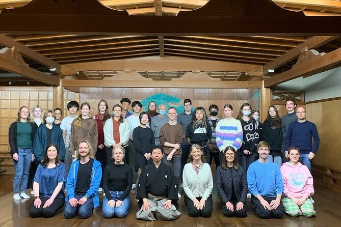 yokabus-fukuoka-heritage-noh-theater-and-dazaifu-highlights