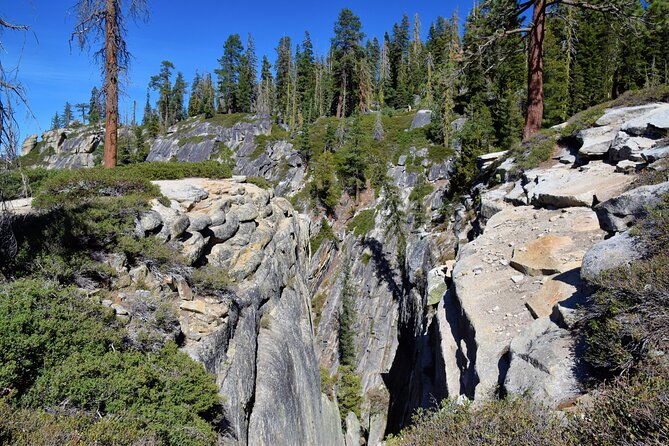 yosemite-hike-sentinel-dome-and-taft-point-from-glacier-point
