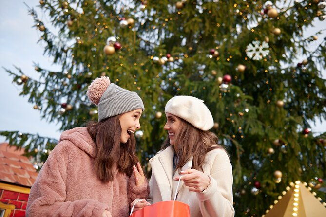 yuletide-charm-a-southern-christmas-journey-in-savannah