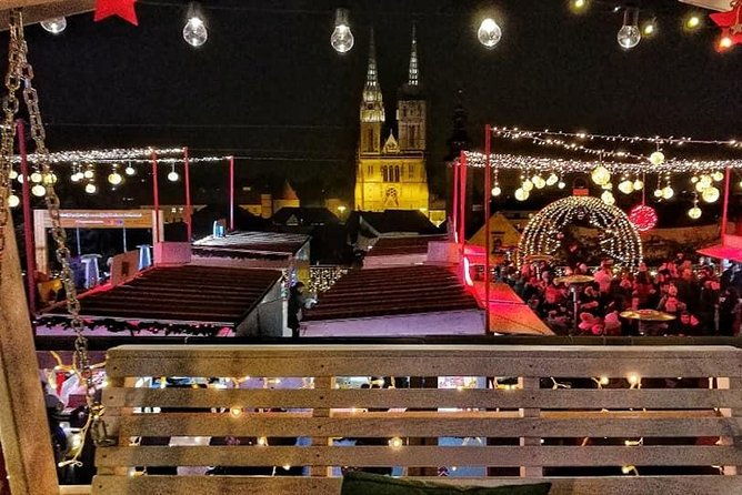 zagreb-guided-walking-christmas-market-tour-with-food-tasting