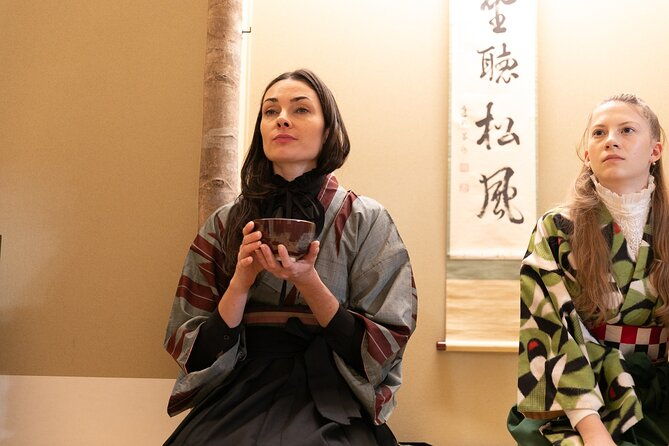 zen-meditation-and-tea-ceremony-in-endoji-arcade