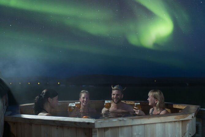 4-day-northern-lights-adventure-ice-caves-4x4-super-jeeps
