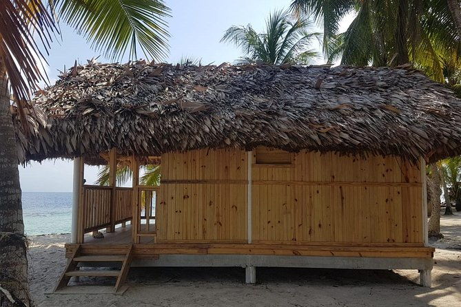 1-or-2-nigh-in-perro-chico-island-san-blas-guna-ayala