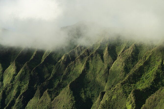 18-minutes-shared-helicopter-tour-in-honolulu