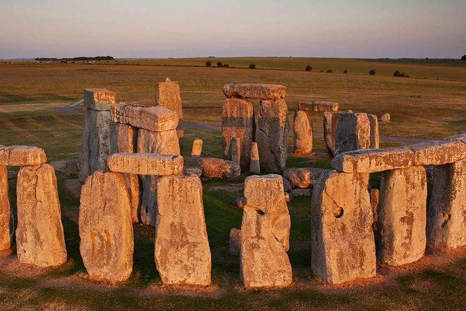 2-day-tour-jurassic-coast-glastonbury-stonehenge-salisbury