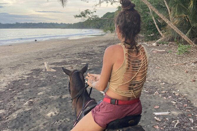 2-hour-beach-horse-back-riding-in-puerto-viejo