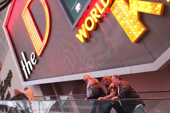 2-hour-fremont-walking-tour-with-photos-and-champagne