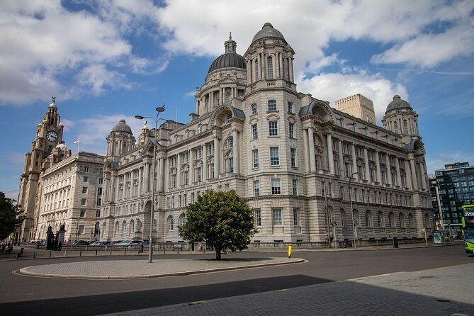 2-hour-private-liverpool-walking-tour-2