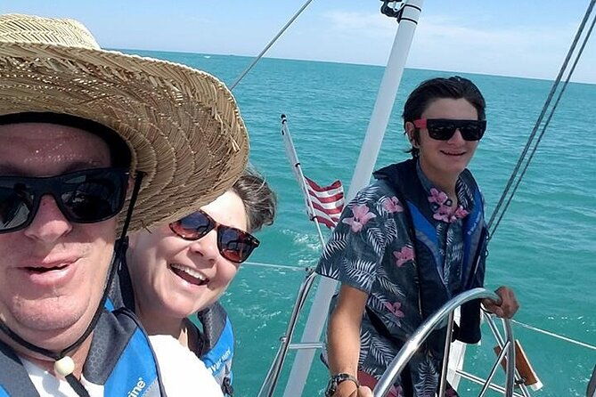 2-hour-sailing-adventure-in-lake-michigan-up-to-6-people