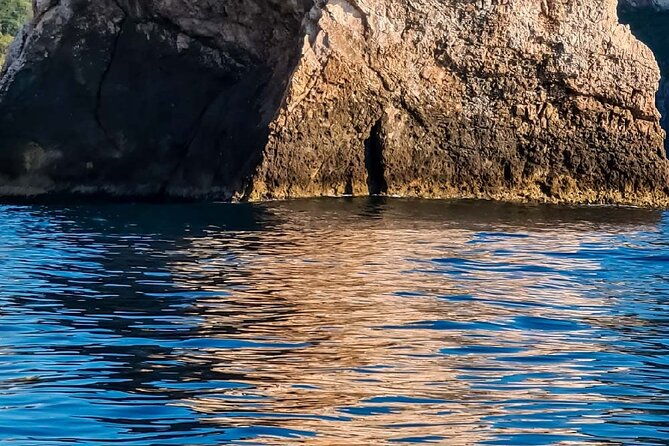 2-hour-sunset-dolphin-watching-shared-tour-in-luxury-boat