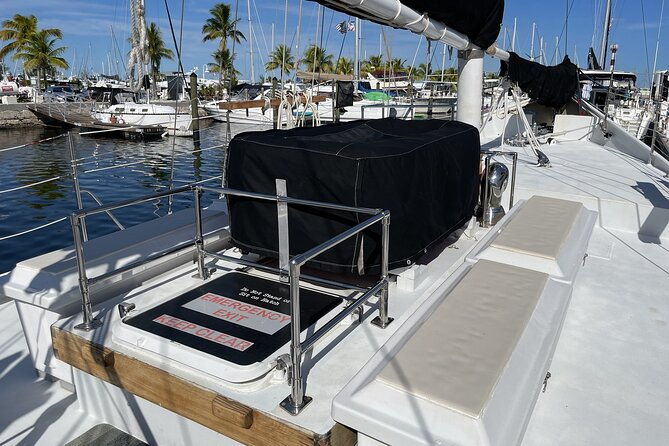 2-hour-sunset-sailing-with-wine-in-stock-island