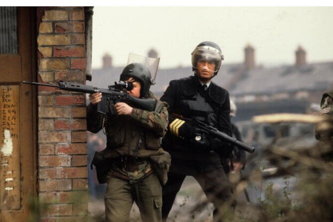 2-hour-terror-and-mural-history-belfast-taxi-private-tour