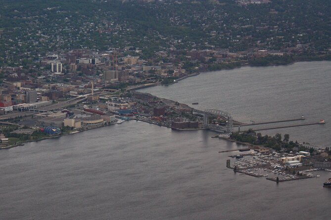 30-mile-north-shore-helicopter-tour-2